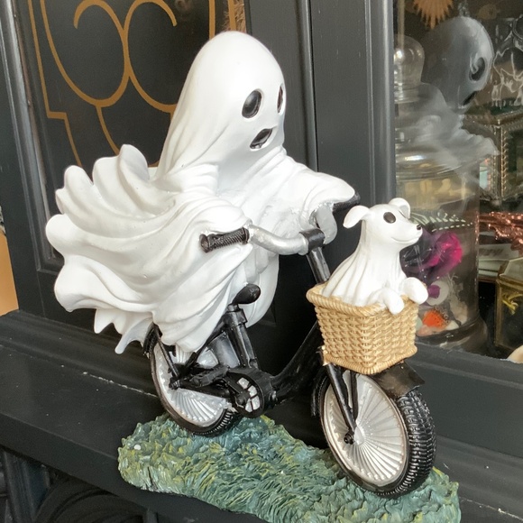 Halloween viral ghost and dog riding bike figure - Picture 3 of 4
